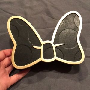 Minnie Mouse makeup brush holder